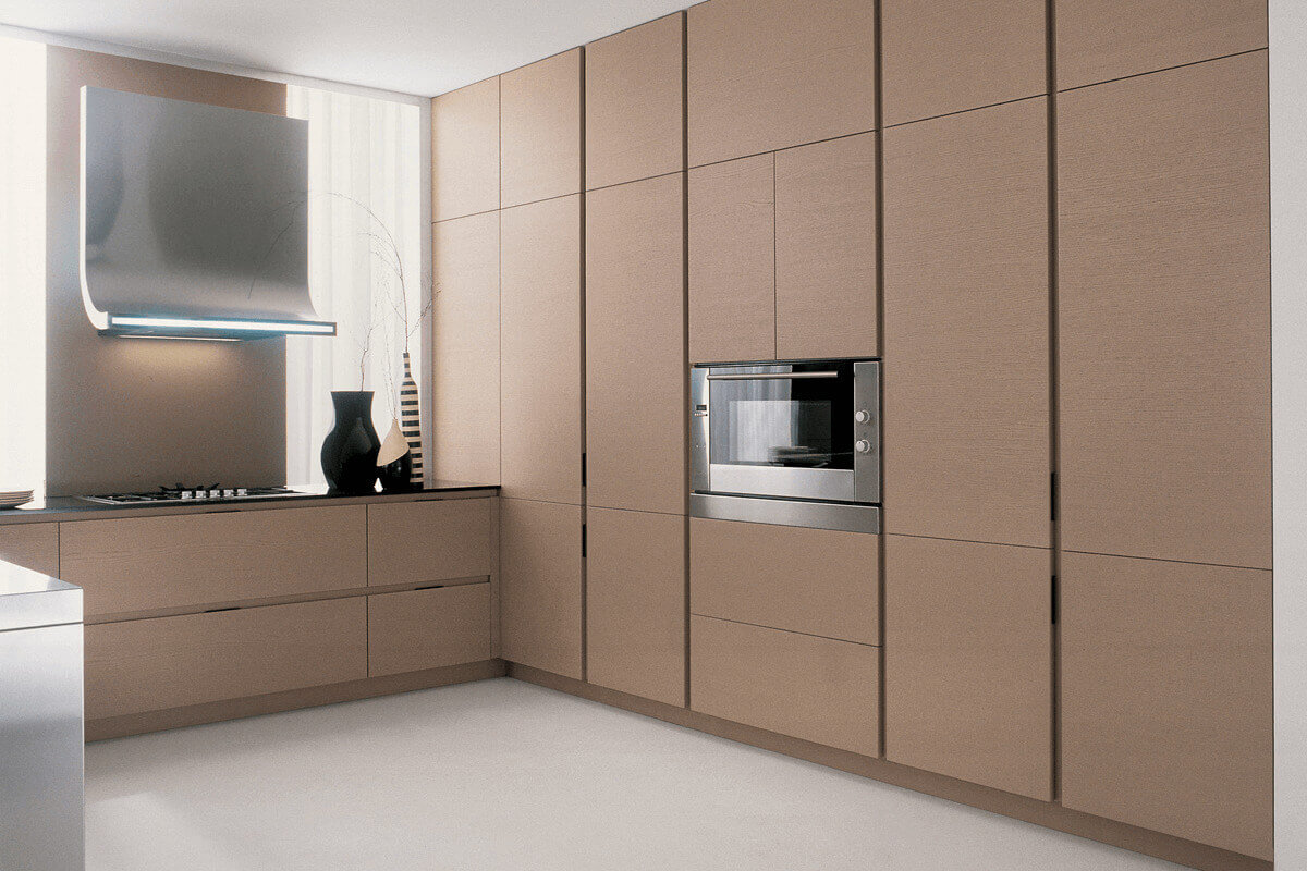 Закрытые встроенные кухни