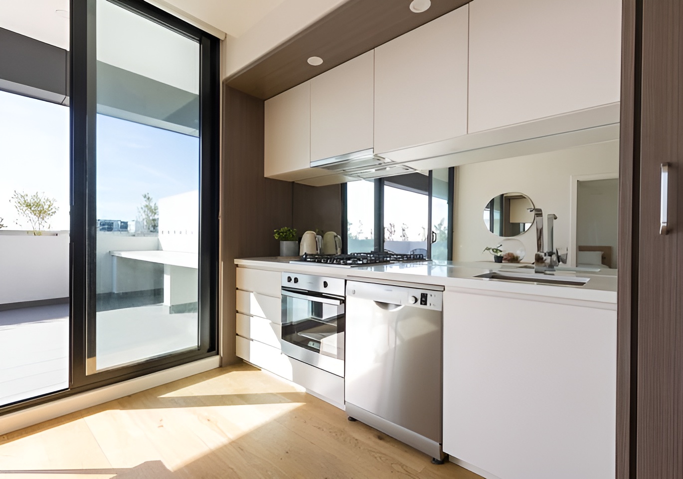 Кухни встроенные 2м